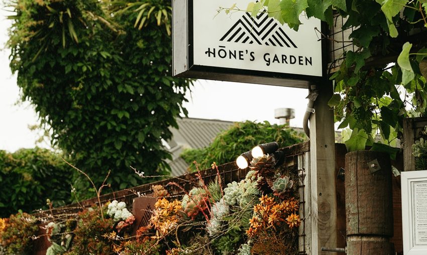 Hones Garden 850x509
