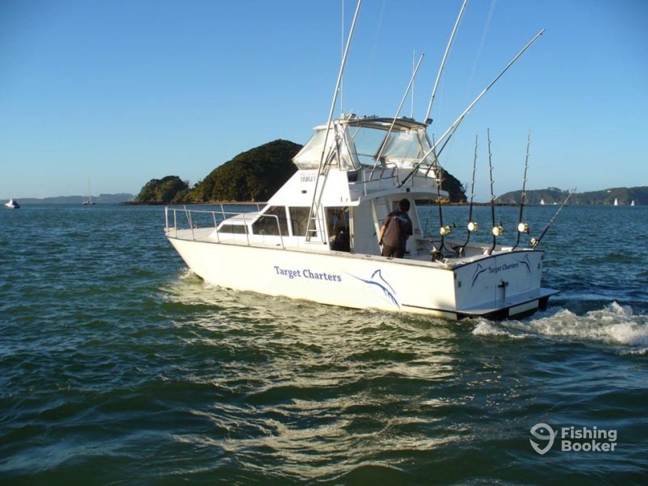 Target Fishing Charters Boat 1280x960