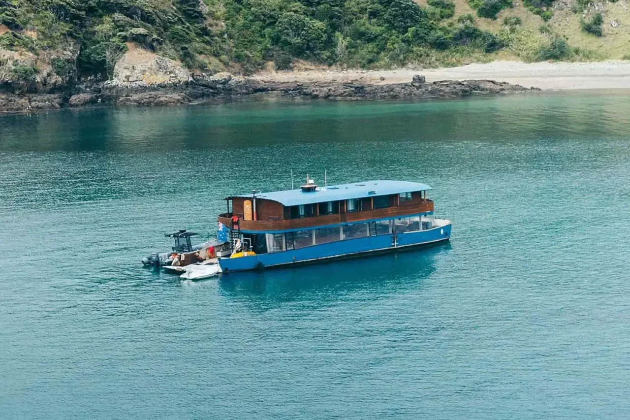 The Rock Adventure Cruise 1280x853